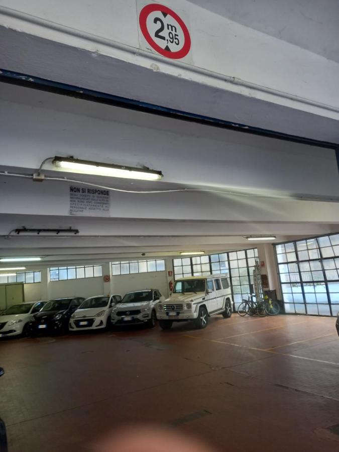Arena Suite All Comforts - With Free Parking Garage Per Qualified Rate - Con Parcheggio Incluso Per Le Tariffe Qualificanti - Metro Verde Greenline Moscova 米兰 外观 照片
